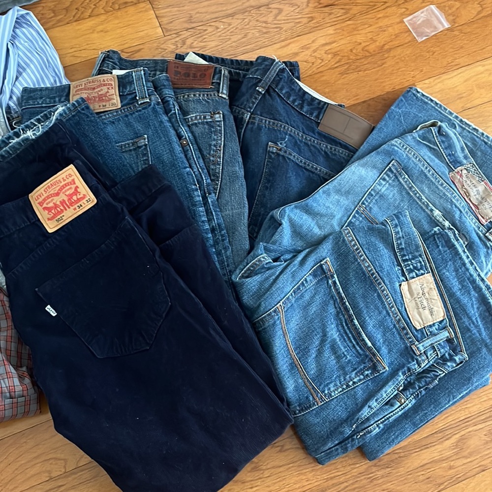 Abercrombie and Levi’s jeans tops